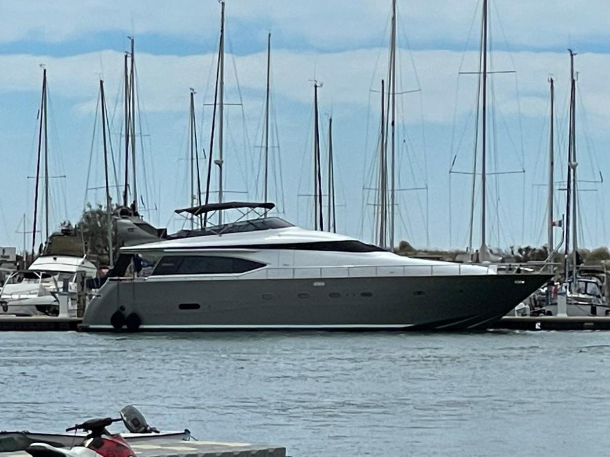Motoryacht 21 Avec Equipage Hotel Barcelona Eksteriør billede