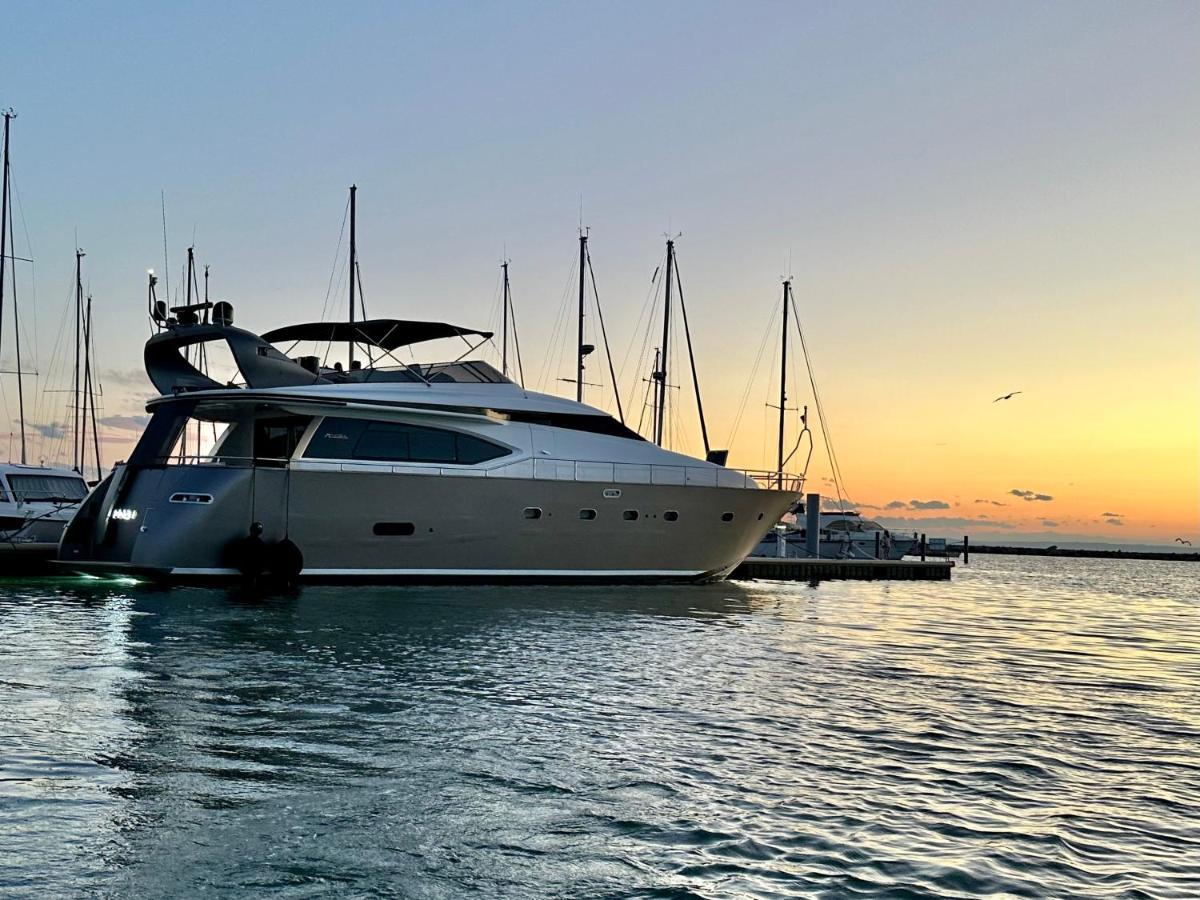 Motoryacht 21 Avec Equipage Hotel Barcelona Eksteriør billede